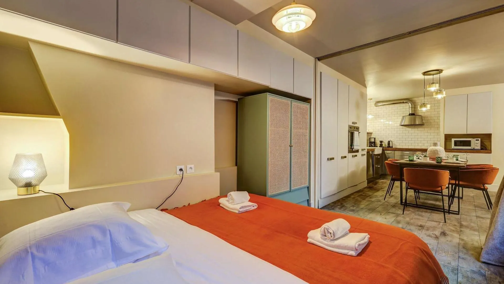 Le Marais - Les Halles Colorful & Modern 3bd Paris
